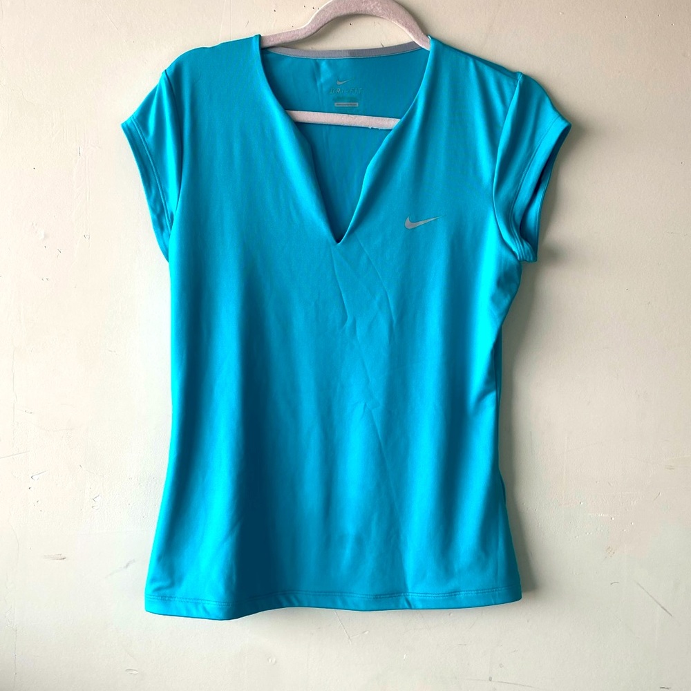 NIKE Drifit Notch Tennis Tee Shirt Sleeve Size L